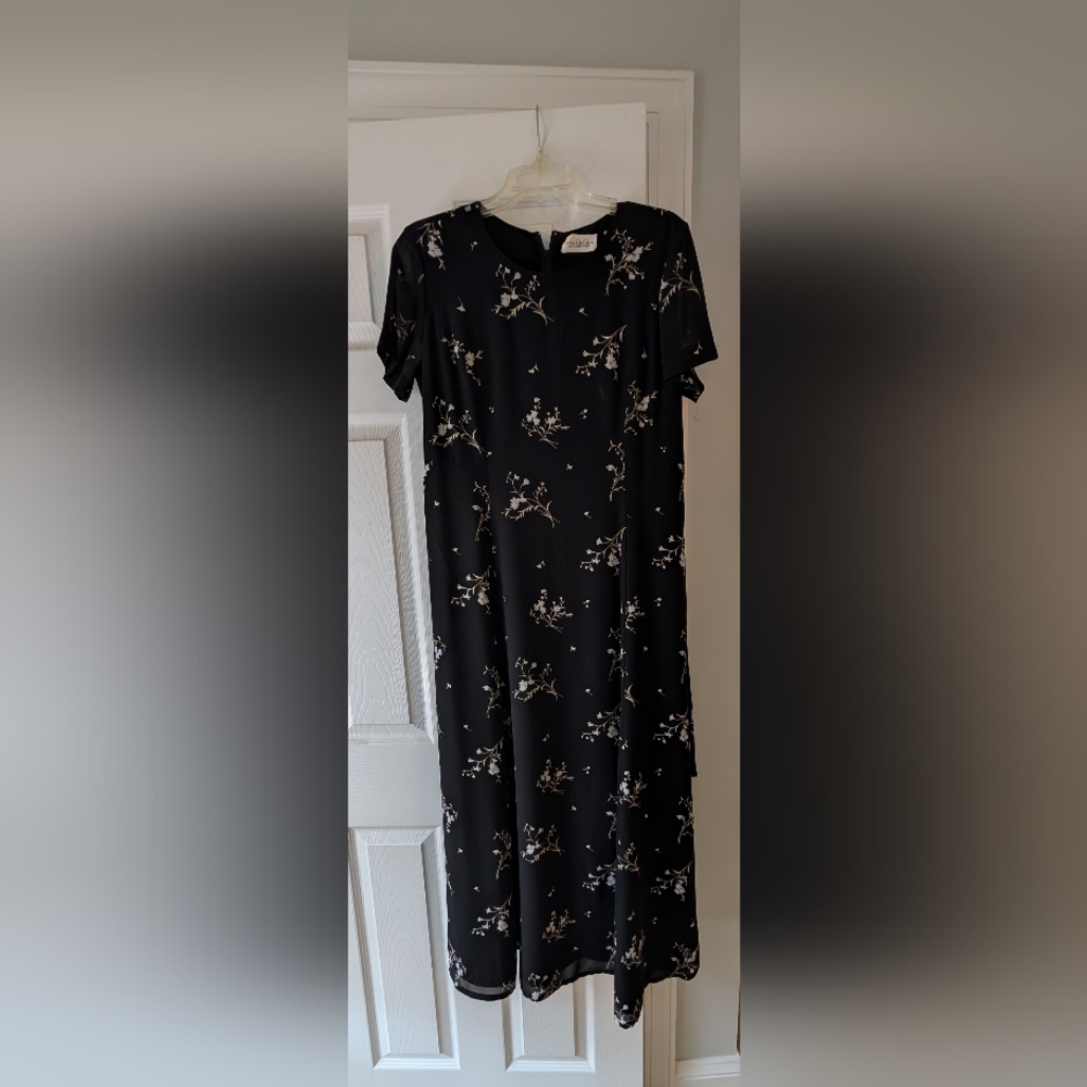 Villager Black Floral Midi Dress